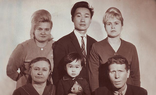 Родители виктора цоя фото Издание книги о родословной Виктора Цоя Planeta
